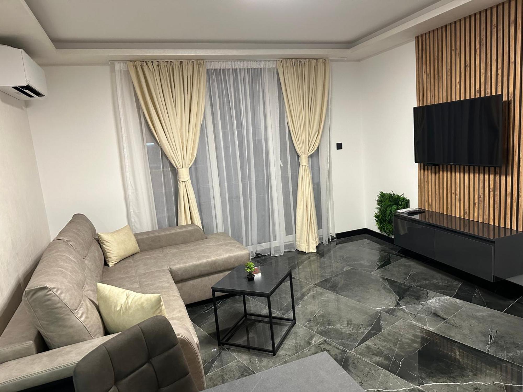 Ka Apartment Luxury 1 Kazanlŭk Eksteriør billede